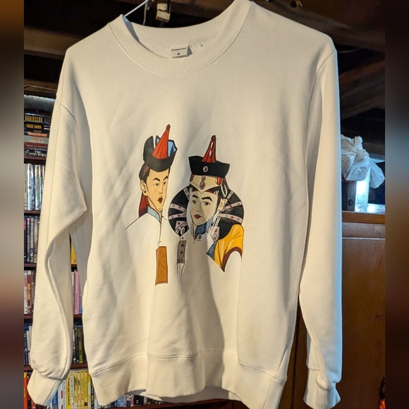 Tibetan Buddhist artwork on white long sleeve sweater size S/165 Champion Beast - Picture 1 of 3